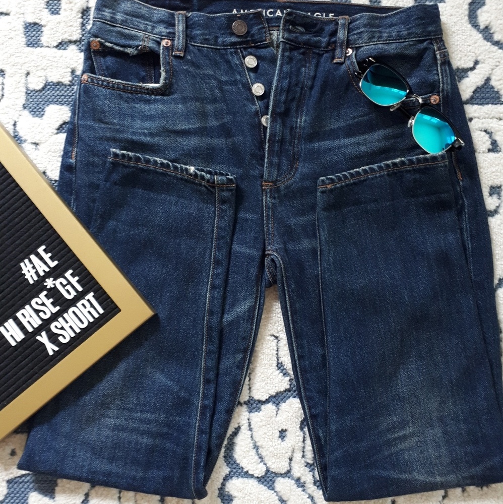 American Eagle Hi Rise Girlfriend Jeans
